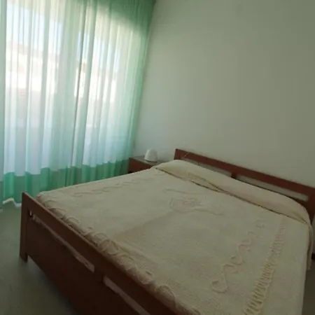 Cozy Flat Steps Away From Lignanos Golden * Λινιάνο Σαμπιαντόρο