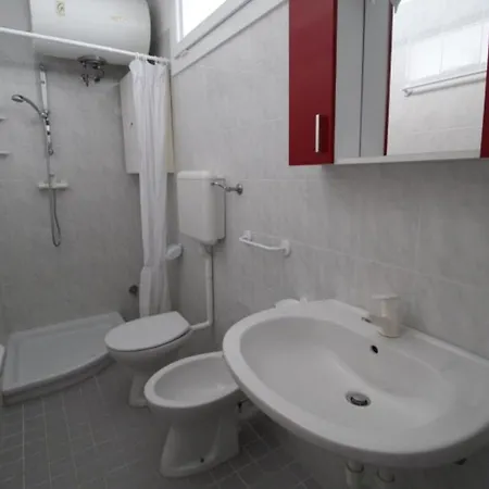 Cozy Flat Steps Away From Lignanos Golden * Λινιάνο Σαμπιαντόρο